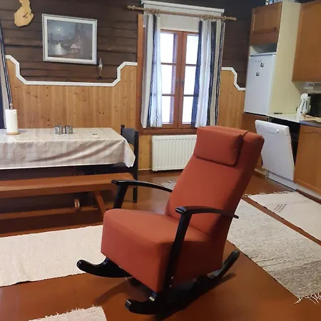 Palokaerki Schwarzspecht, House And Lakeside Sauna In The Countryside Chalet